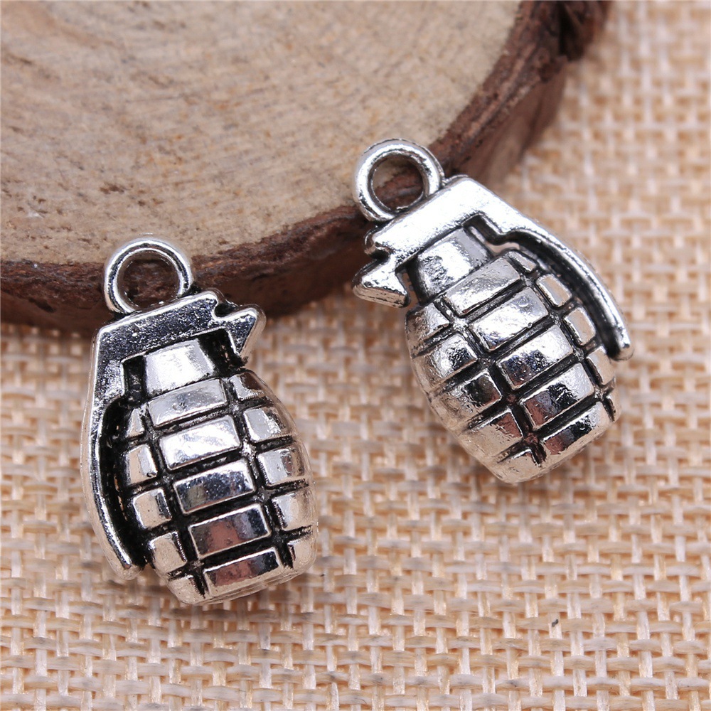 Vintage Fashion Online - 8pcs 22x13mm(0.87x0.51inch) Antique Silver Color Gun