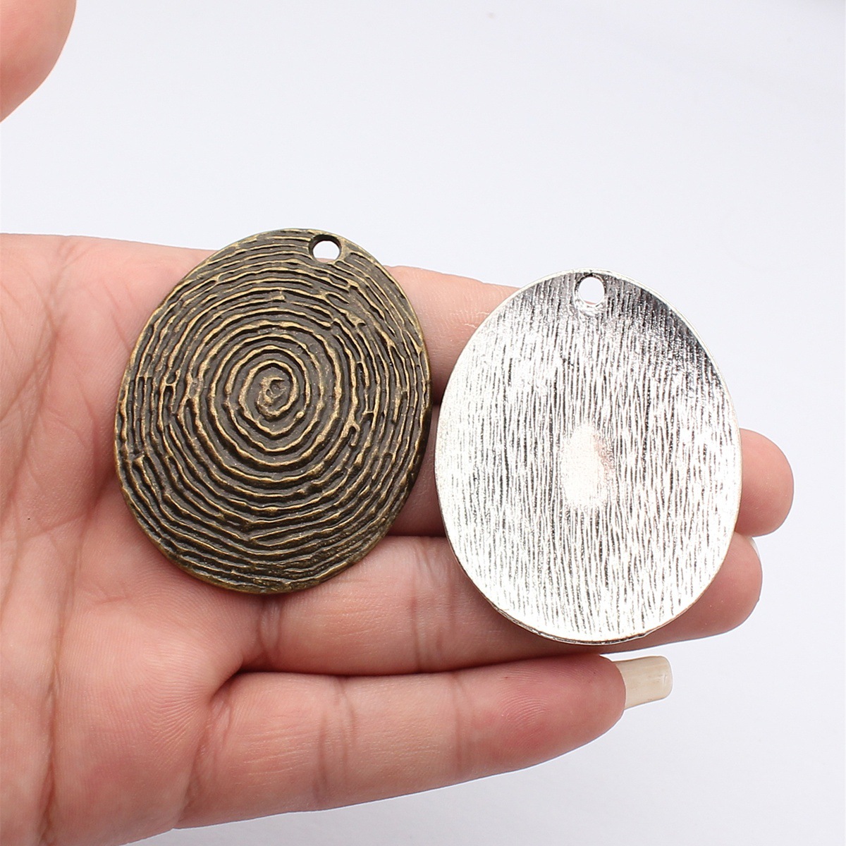 Vintage Fashion Online - WYSIWYG 1pcs 59x47mm 2 Colors Antique