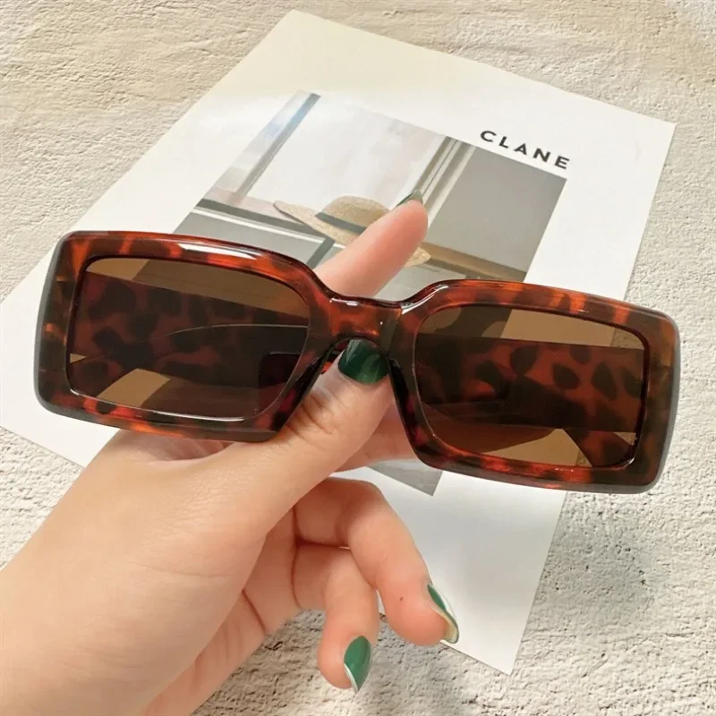 New Small Rectangular Women's  - Vintage Outdoor Fashion 评论和价格